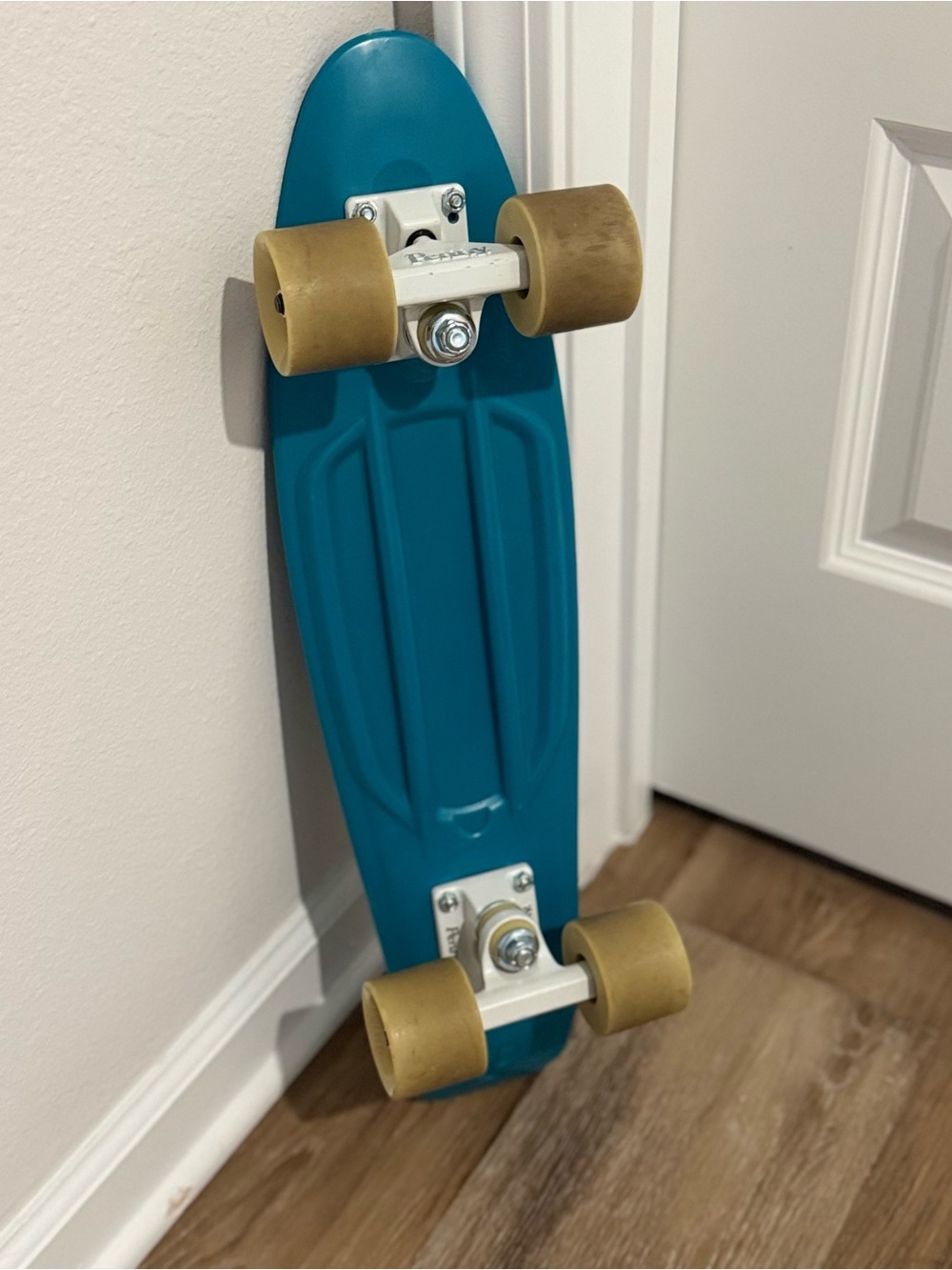 Penny Australia 22” Skateboard Teal Plastic Cruiser Skateboard - Picture 5 of 7